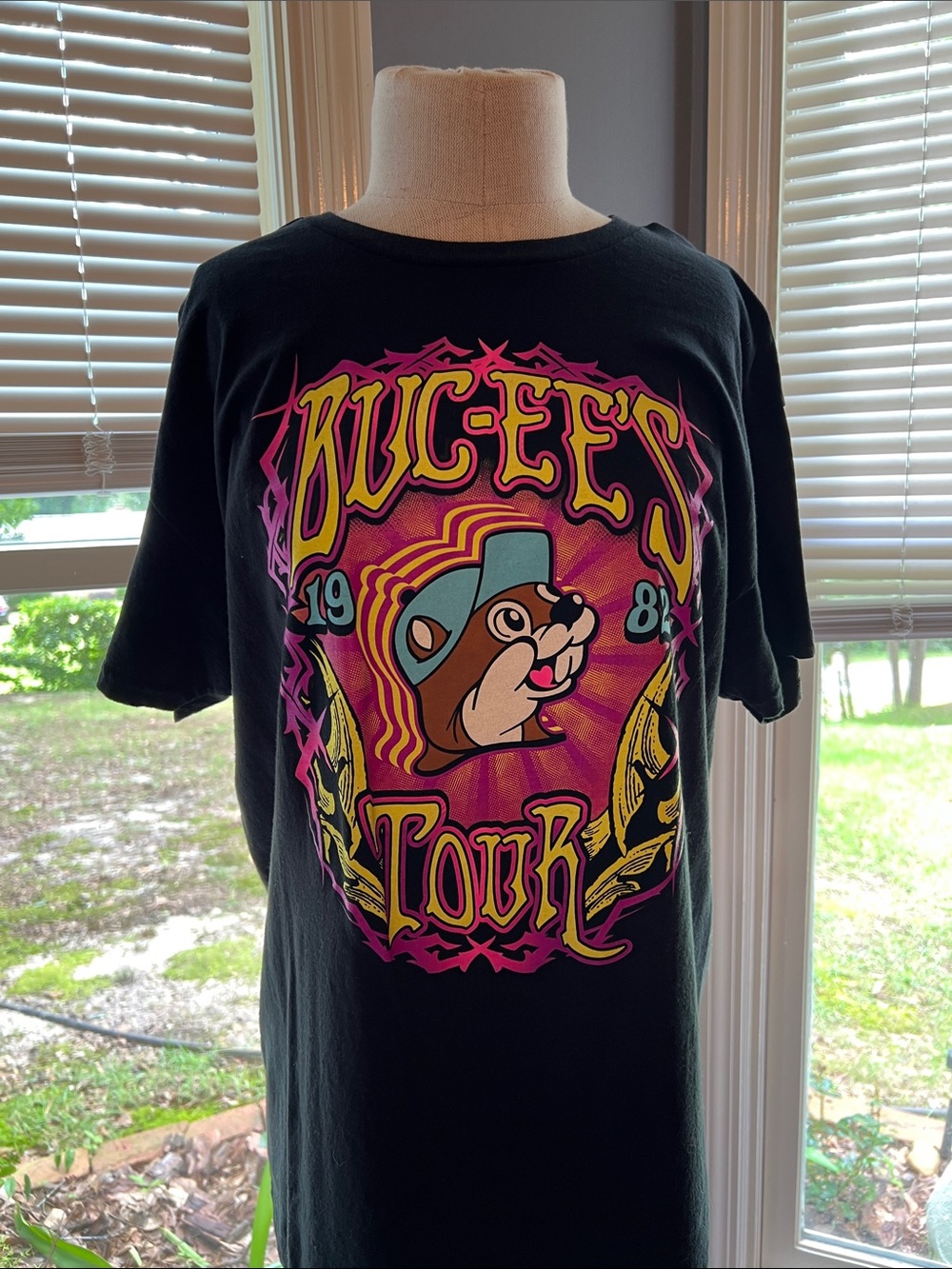 Buc-ee's Black Graphic Tour T-Shirt - Pink & Yellow Logo